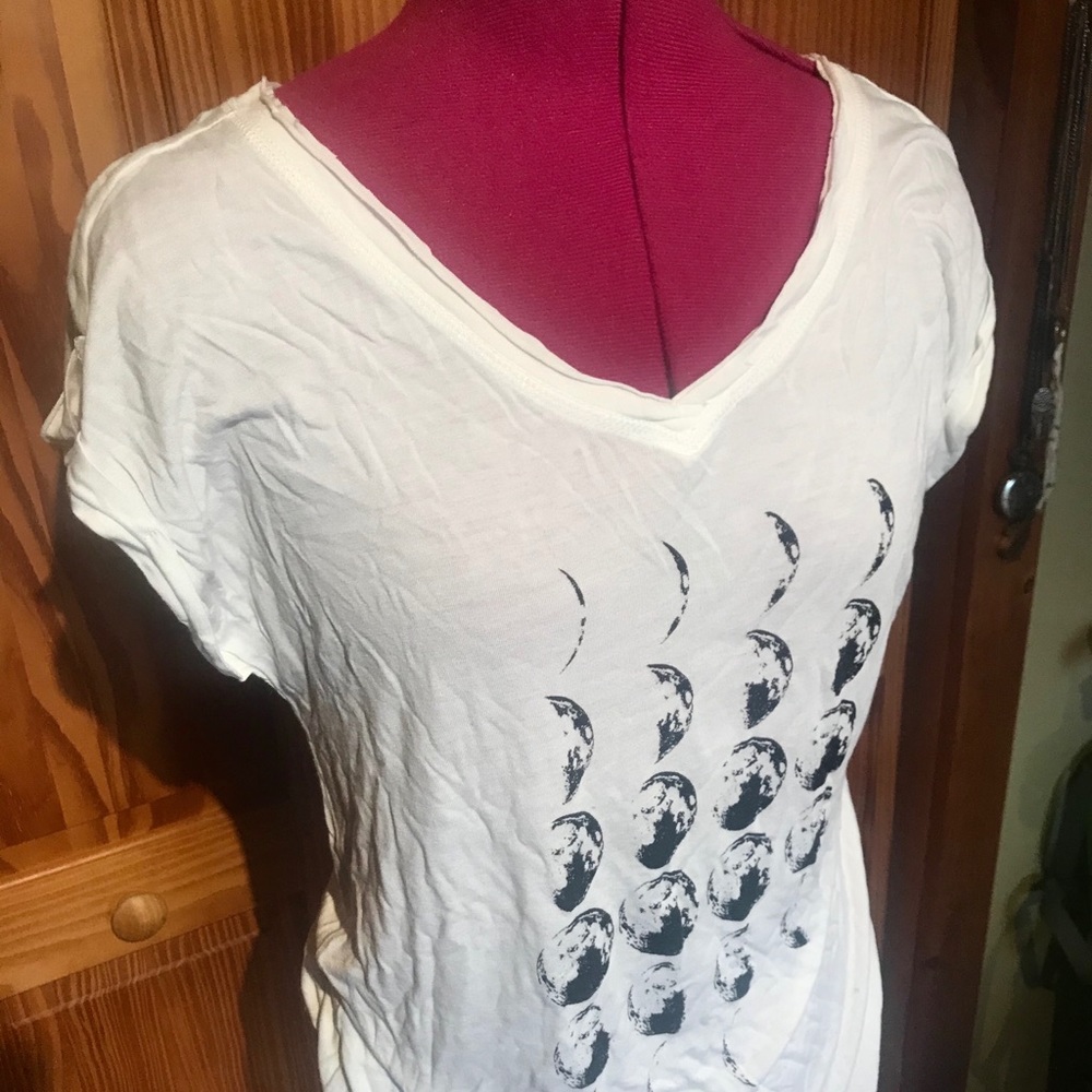 American Rag Boho V-neck Moon Phase T-shirt
